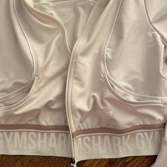 Gymshark jacket - Picture 8 of 11